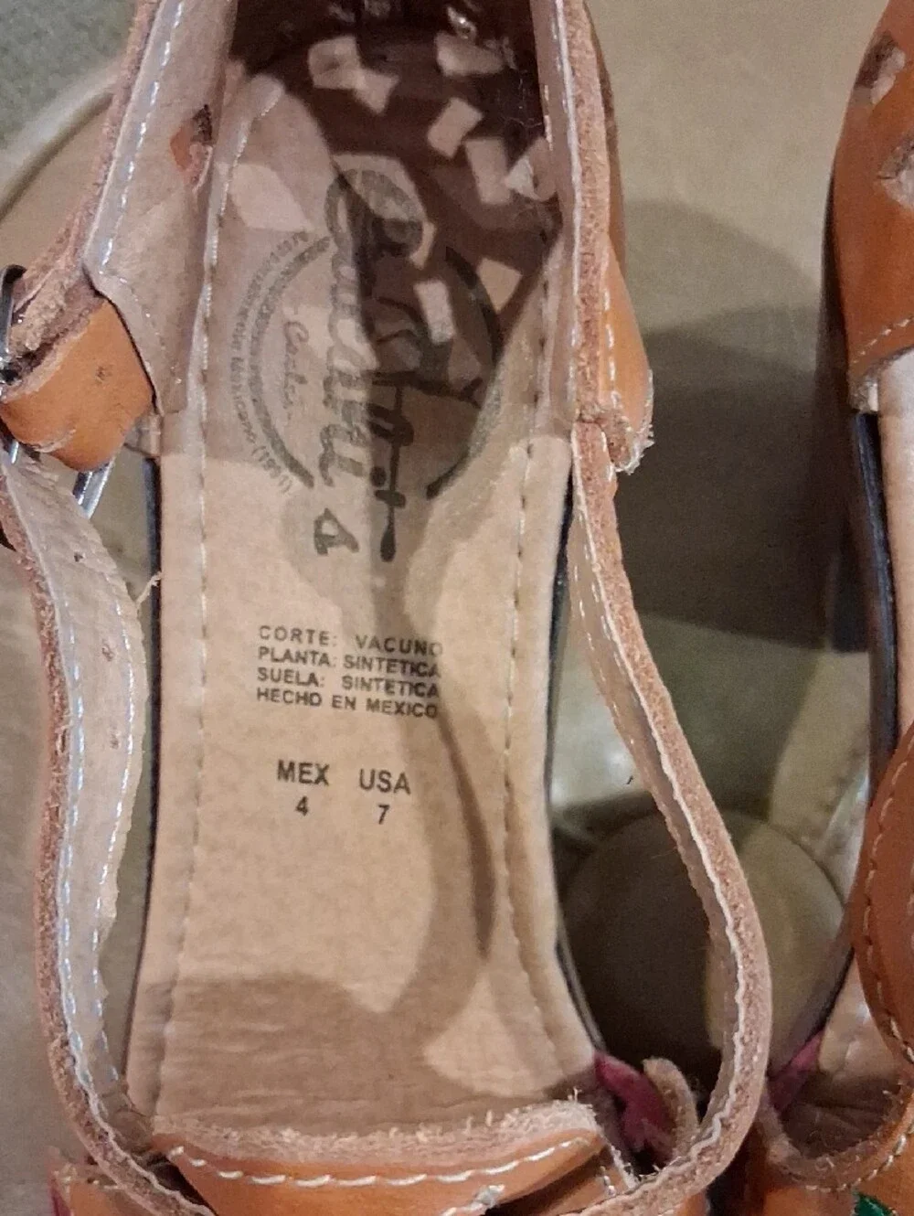 New From MEXICO Women’s Floral Embroidered Tan Leather Heeled Sandals